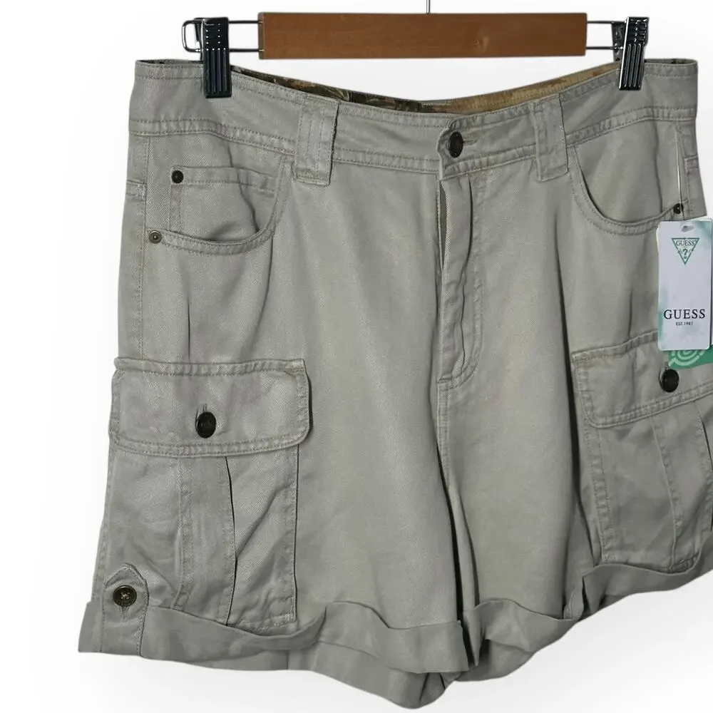 New GUESS Iris Cargo Cuffed Shorts Utility Light Green Baggy Beach Pool Cruise